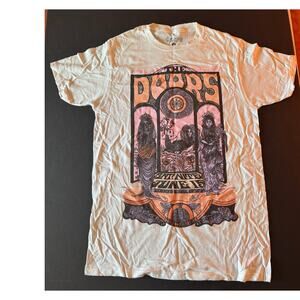 NWOT Buckle The Doors White Graphic Tee